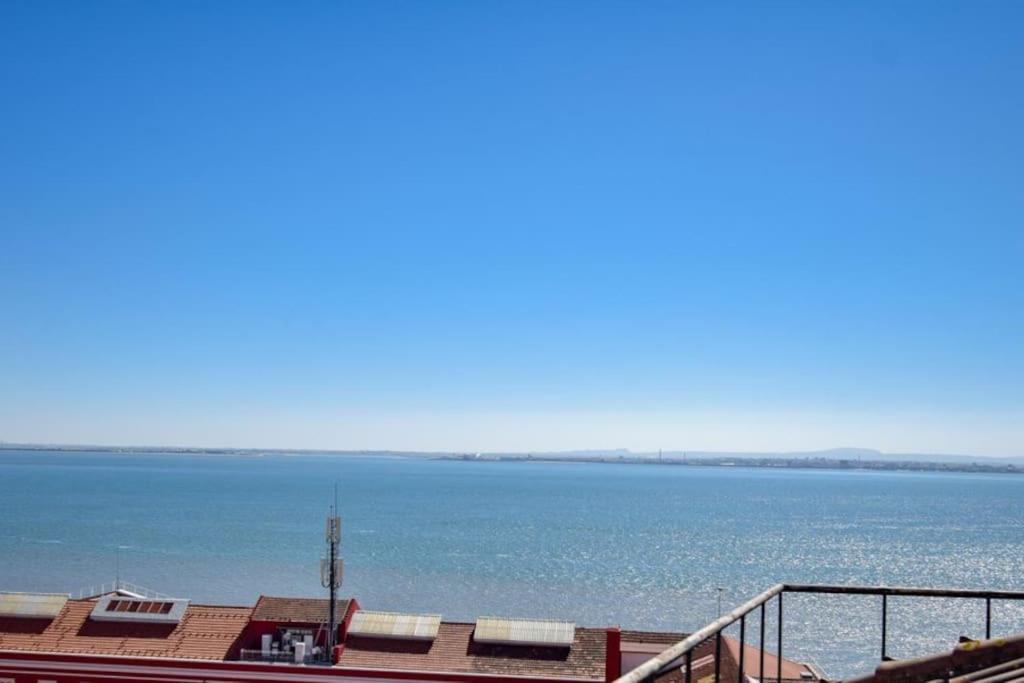 Stylish Lisbon Apartment Central Bagian luar foto